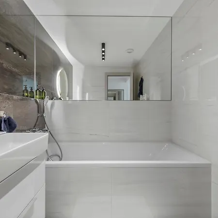 Apartment Eurovea Tower 2 Sky View