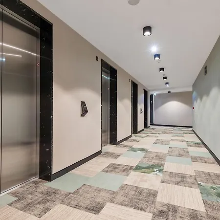 Eurovea Tower 2 Sky View Apartment